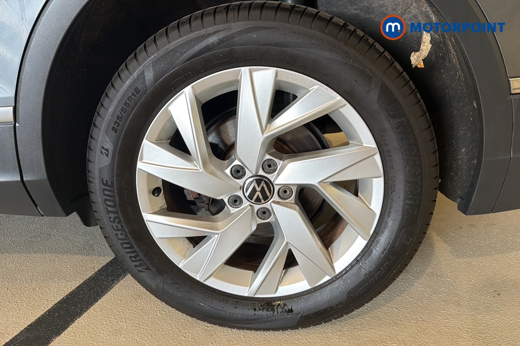 Volkswagen Tiguan Allspace Life Automatic Petrol SUV - Stock Number (1659954) - 45th supplementary image