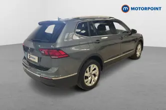 Volkswagen Tiguan Allspace Life Automatic Petrol SUV - Stock Number (1659954) - Passenger side rear corner