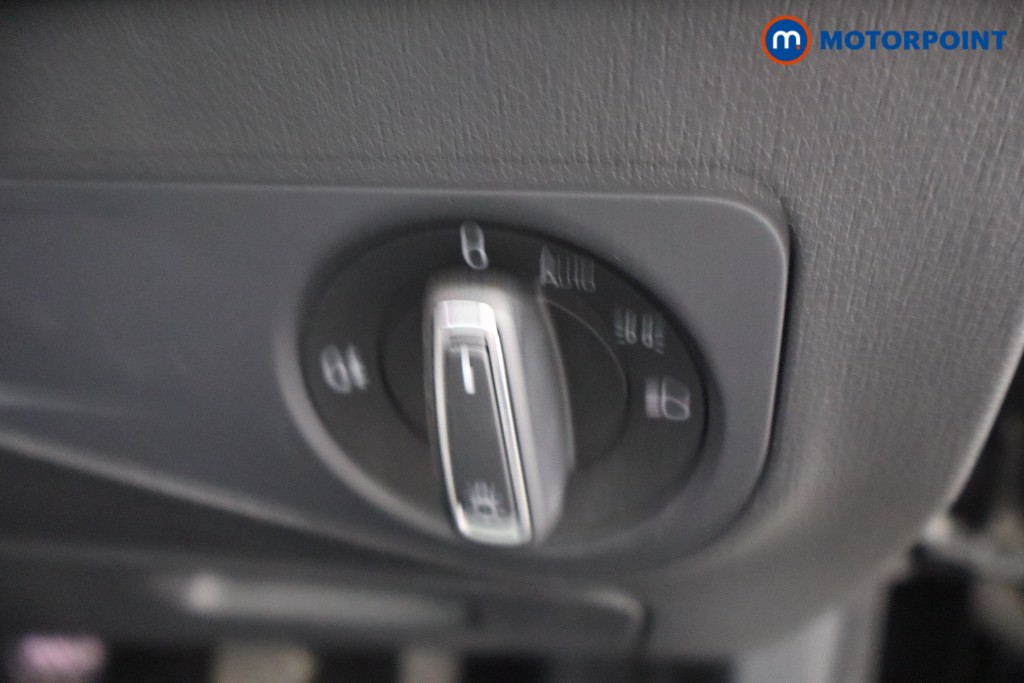 Volkswagen Tiguan Life Manual Petrol SUV - Stock Number (1659974) - 12th supplementary image