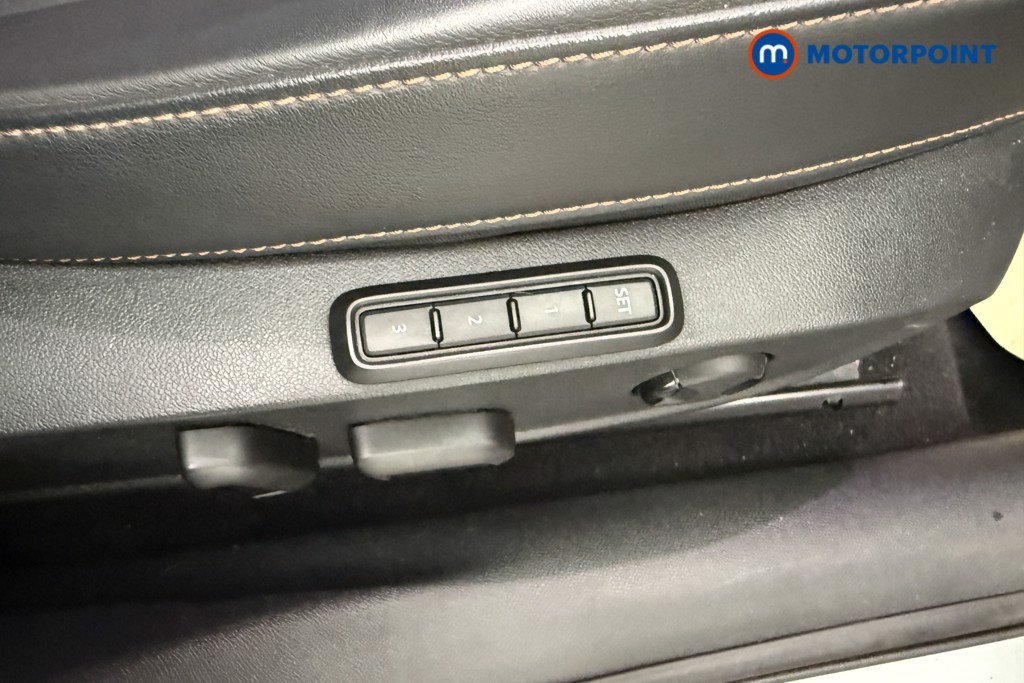 Cupra Formentor V2 Manual Petrol SUV - Stock Number (1660058) - 17th supplementary image