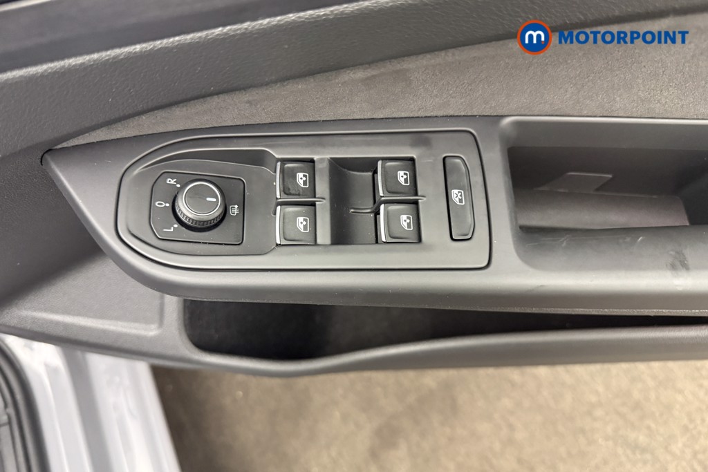 Volkswagen Golf Style Edition Manual Petrol Hatchback - Stock Number (1660360) - 14th supplementary image