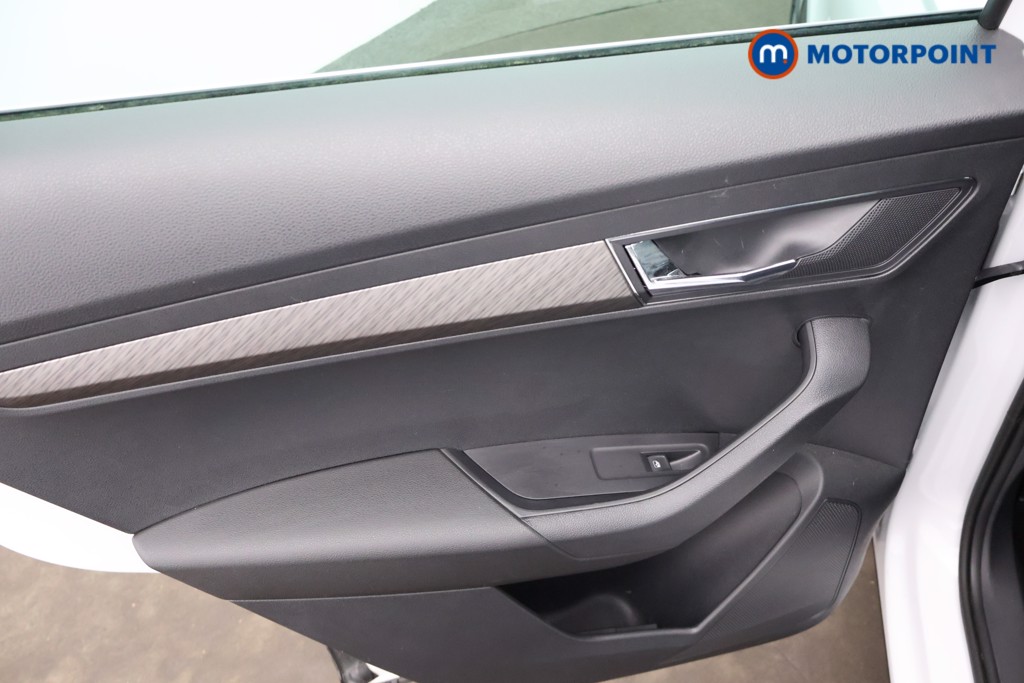 Skoda Karoq Se L Manual Petrol SUV - Stock Number (1660717) - 23rd supplementary image