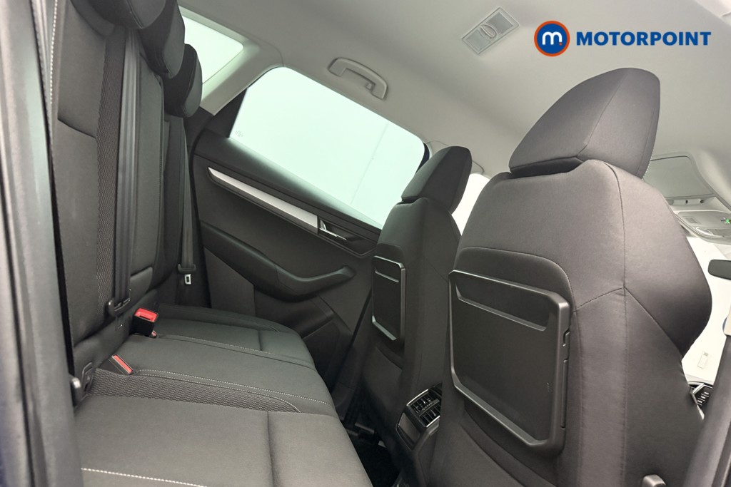 Skoda Karoq Se Drive Manual Petrol SUV - Stock Number (1661807) - 9th supplementary image