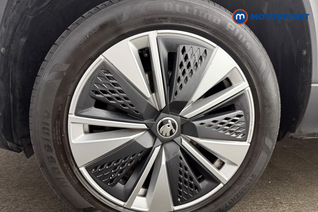 Skoda Karoq Se Drive Manual Petrol SUV - Stock Number (1661807) - 12th supplementary image