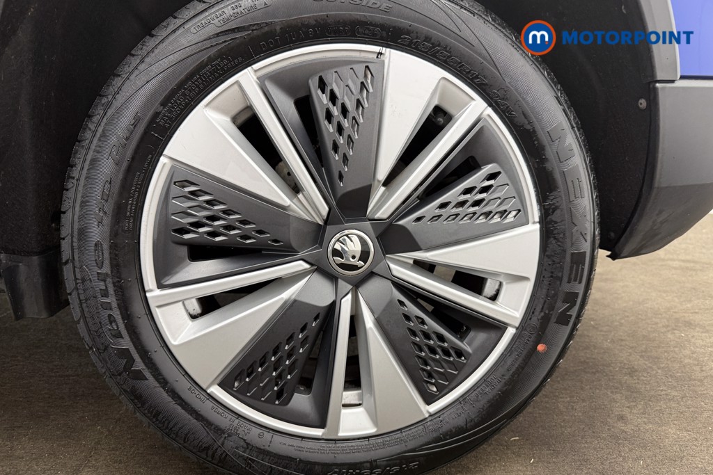 Skoda Karoq Se Drive Manual Petrol SUV - Stock Number (1661807) - 13th supplementary image