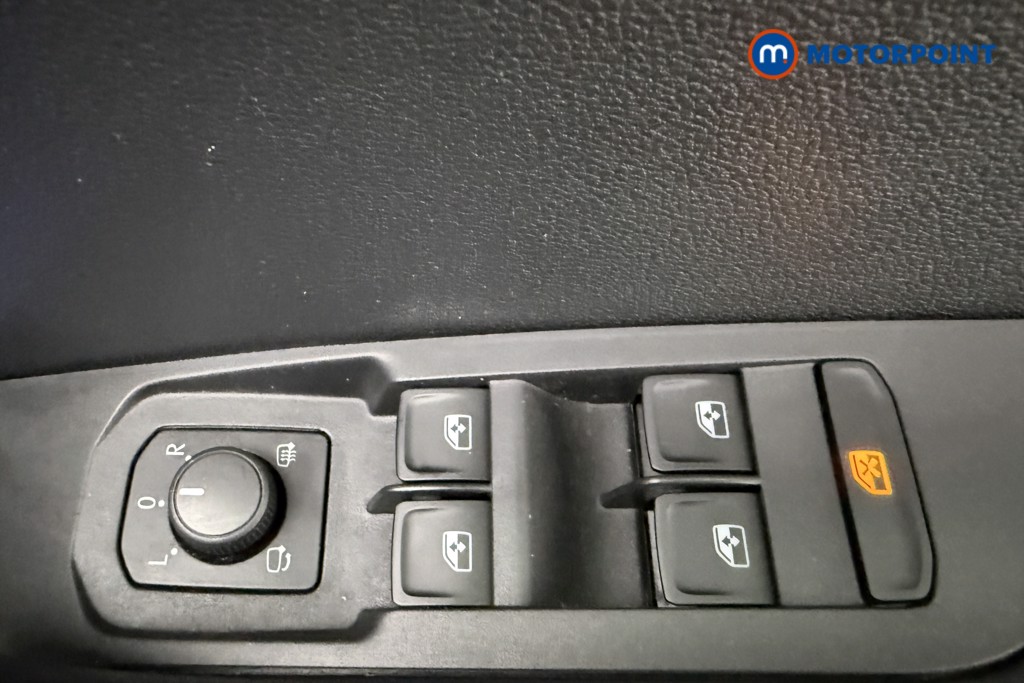 Skoda Karoq Se Drive Manual Petrol SUV - Stock Number (1661807) - 19th supplementary image