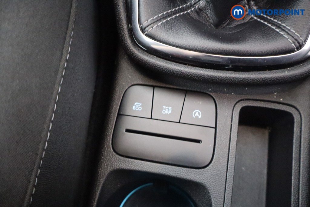 Ford Fiesta Titanium Manual Petrol Hatchback - Stock Number (1662023) - 14th supplementary image