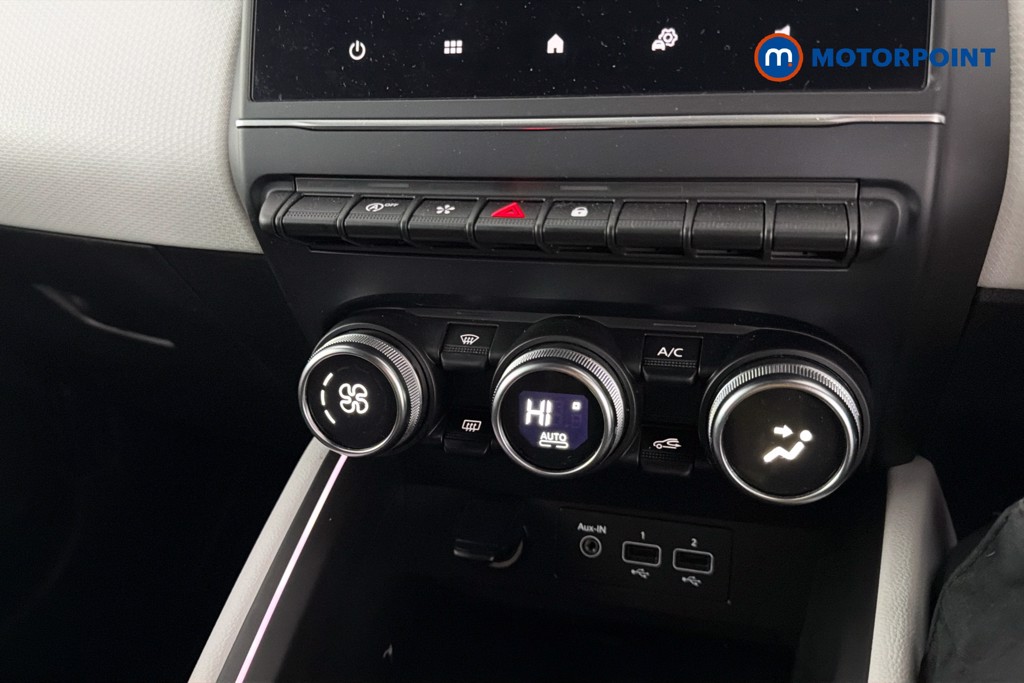 Renault Clio Techno Manual Petrol Hatchback - Stock Number (1662341) - 12th supplementary image
