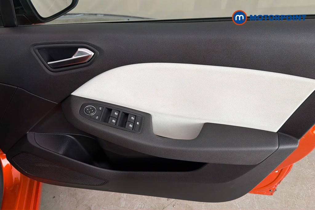 Renault Clio Techno Manual Petrol Hatchback - Stock Number (1662341) - 19th supplementary image