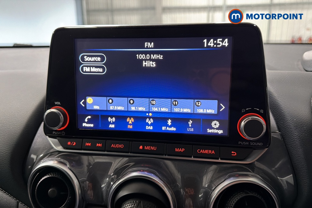 Nissan Juke N-Connecta Automatic Petrol SUV - Stock Number (1662711) - 8th supplementary image