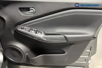 Nissan Juke N-Connecta Automatic Petrol SUV - Stock Number (1662711) - 10th supplementary image