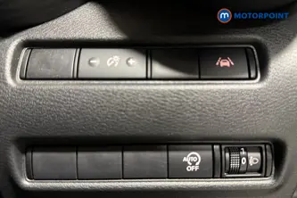 Nissan Juke N-Connecta Automatic Petrol SUV - Stock Number (1662711) - 11th supplementary image