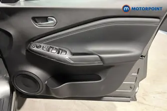 Nissan Juke N-Connecta Automatic Petrol SUV - Stock Number (1662711) - 18th supplementary image