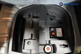 Nissan Juke N-Connecta Automatic Petrol SUV - Stock Number (1662711) - 33rd supplementary image