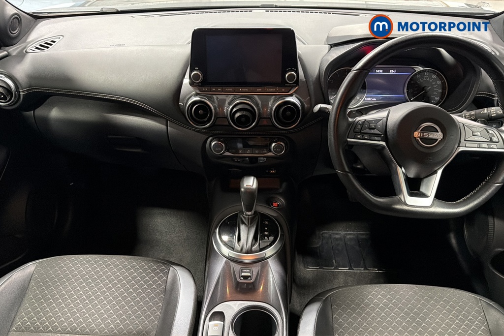 Nissan Juke N-Connecta Automatic Petrol SUV - Stock Number (1662711) - 1st supplementary image