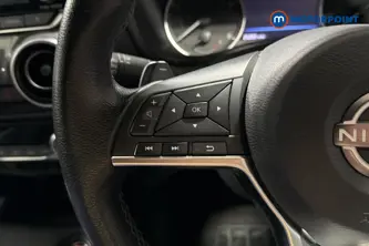 Nissan Juke N-Connecta Automatic Petrol SUV - Stock Number (1662734) - 4th supplementary image