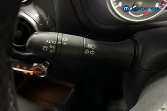 Nissan Juke N-Connecta Automatic Petrol SUV - Stock Number (1662734) - 5th supplementary image