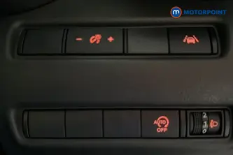 Nissan Juke N-Connecta Automatic Petrol SUV - Stock Number (1662734) - 11th supplementary image