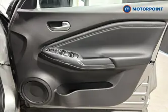 Nissan Juke N-Connecta Automatic Petrol SUV - Stock Number (1662734) - 18th supplementary image