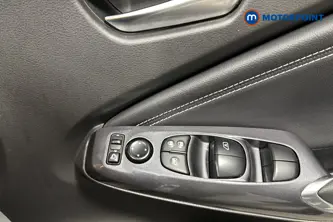 Nissan Juke N-Connecta Automatic Petrol SUV - Stock Number (1662734) - 19th supplementary image