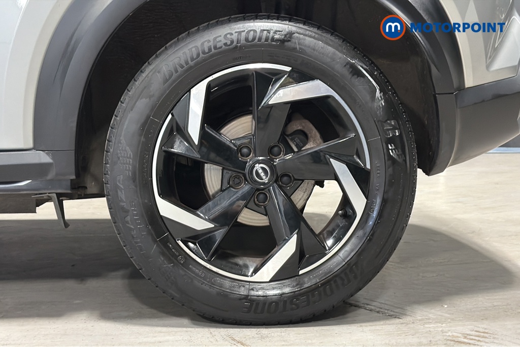 Nissan Juke N-Connecta Automatic Petrol SUV - Stock Number (1662734) - 45th supplementary image