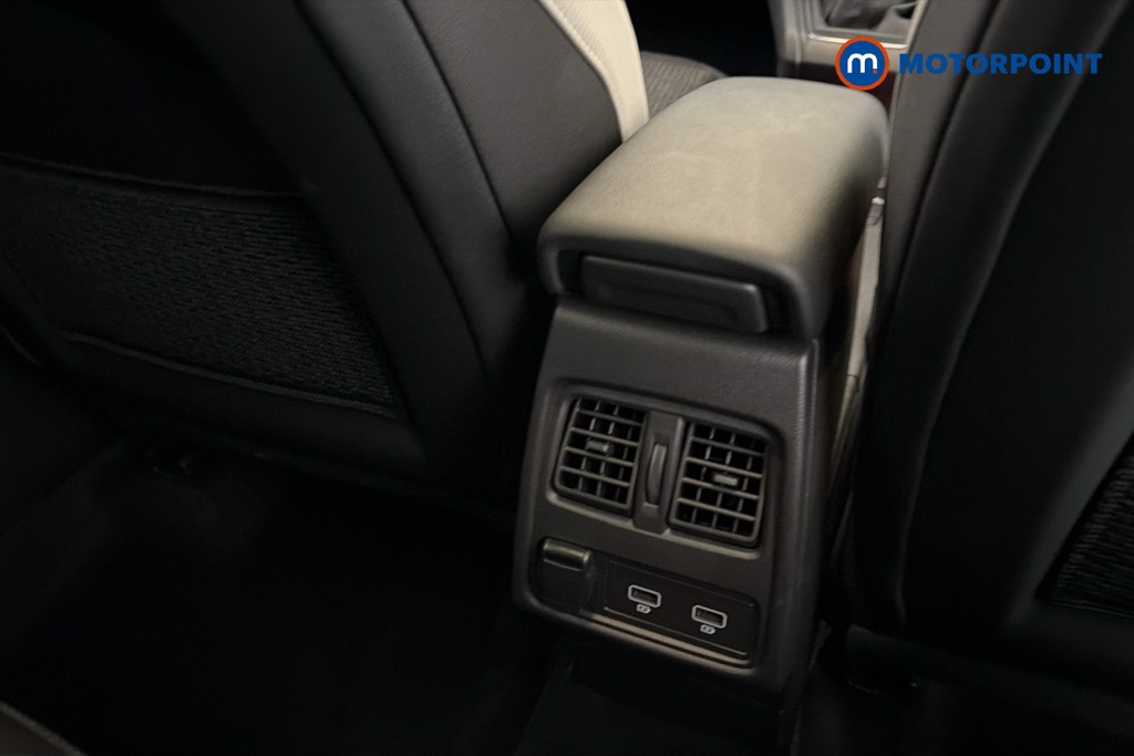 Renault Captur Techno Manual Petrol SUV - Stock Number (1662883) - 30th supplementary image