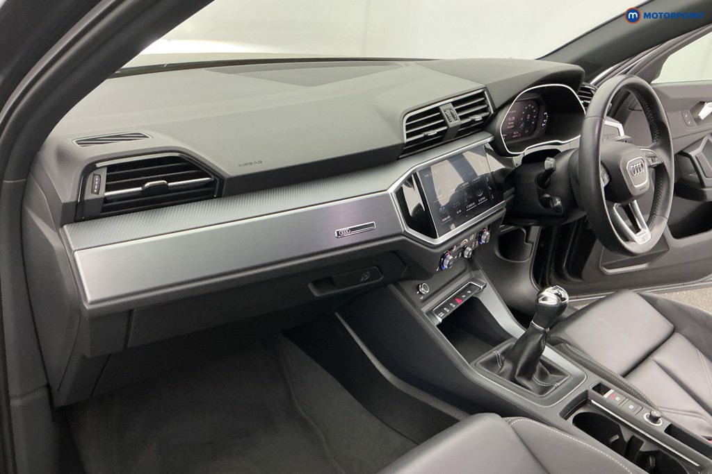 Audi Q3 S Line Manual Petrol SUV - Stock Number (1662898) - 9th supplementary image