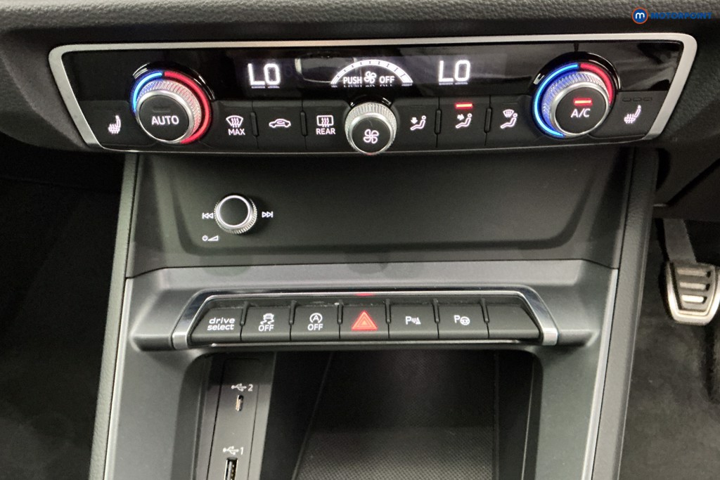 Audi Q3 S Line Manual Petrol SUV - Stock Number (1662898) - 17th supplementary image