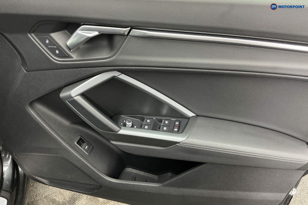 Audi Q3 S Line Manual Petrol SUV - Stock Number (1662898) - 24th supplementary image