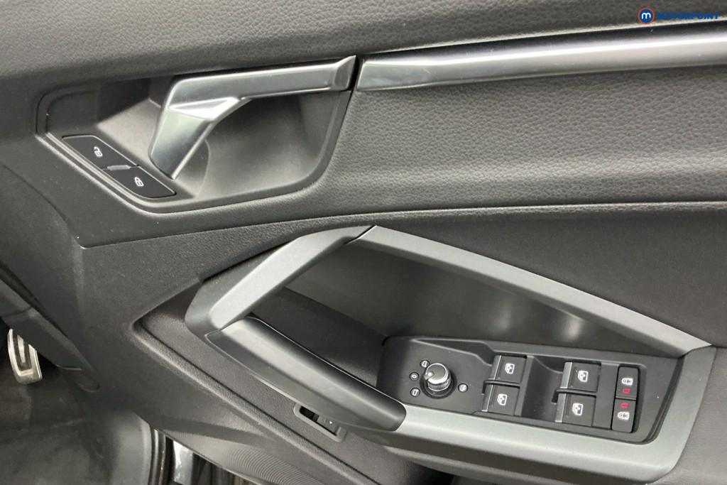 Audi Q3 S Line Manual Petrol SUV - Stock Number (1662898) - 25th supplementary image