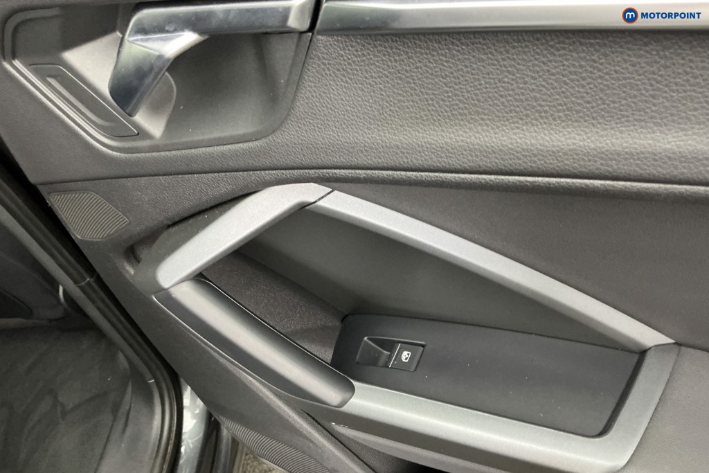Audi Q3 S Line Manual Petrol SUV - Stock Number (1662898) - 27th supplementary image