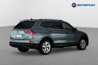 Volkswagen Tiguan Allspace Life Automatic Petrol SUV - Stock Number (1663339) - Drivers side rear corner