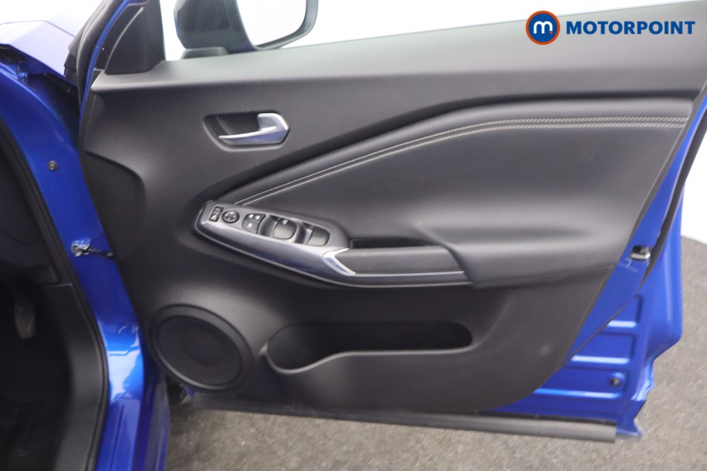 Nissan Juke N-Connecta Manual Petrol SUV - Stock Number (1663398) - 10th supplementary image