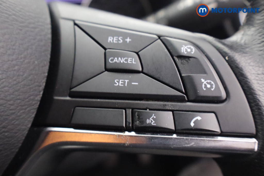 Nissan Juke N-Connecta Manual Petrol SUV - Stock Number (1663398) - 14th supplementary image