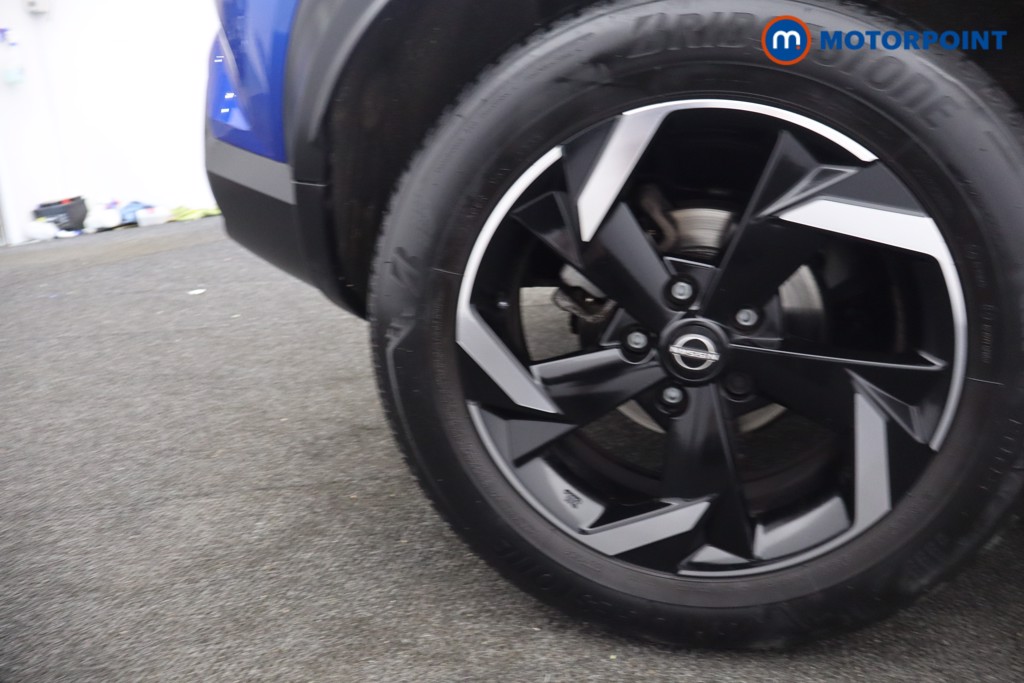 Nissan Juke N-Connecta Manual Petrol SUV - Stock Number (1663398) - 29th supplementary image