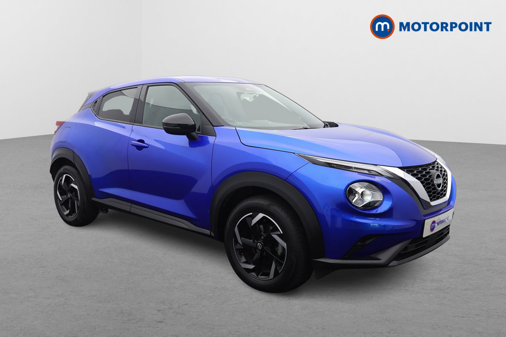 Nissan Juke N-Connecta Manual Petrol SUV - Stock Number (1663398) - Drivers side front corner