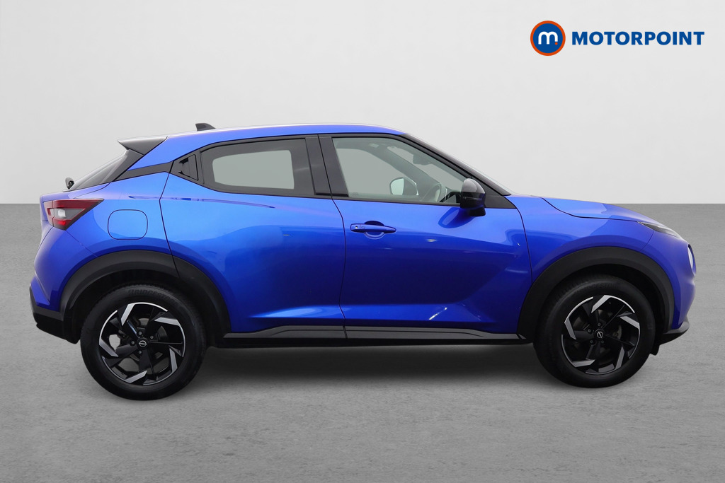 Nissan Juke N-Connecta Manual Petrol SUV - Stock Number (1663398) - Drivers side