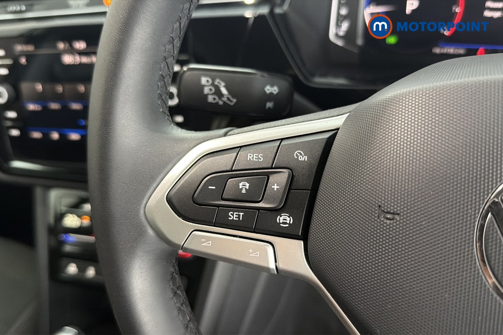 Volkswagen Touran SEL Automatic Petrol People Carrier - Stock Number (1663446) - 4th supplementary image