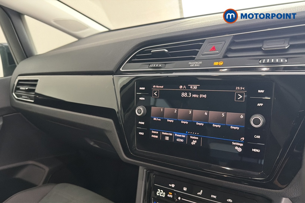 Volkswagen Touran SEL Automatic Petrol People Carrier - Stock Number (1663446) - 8th supplementary image