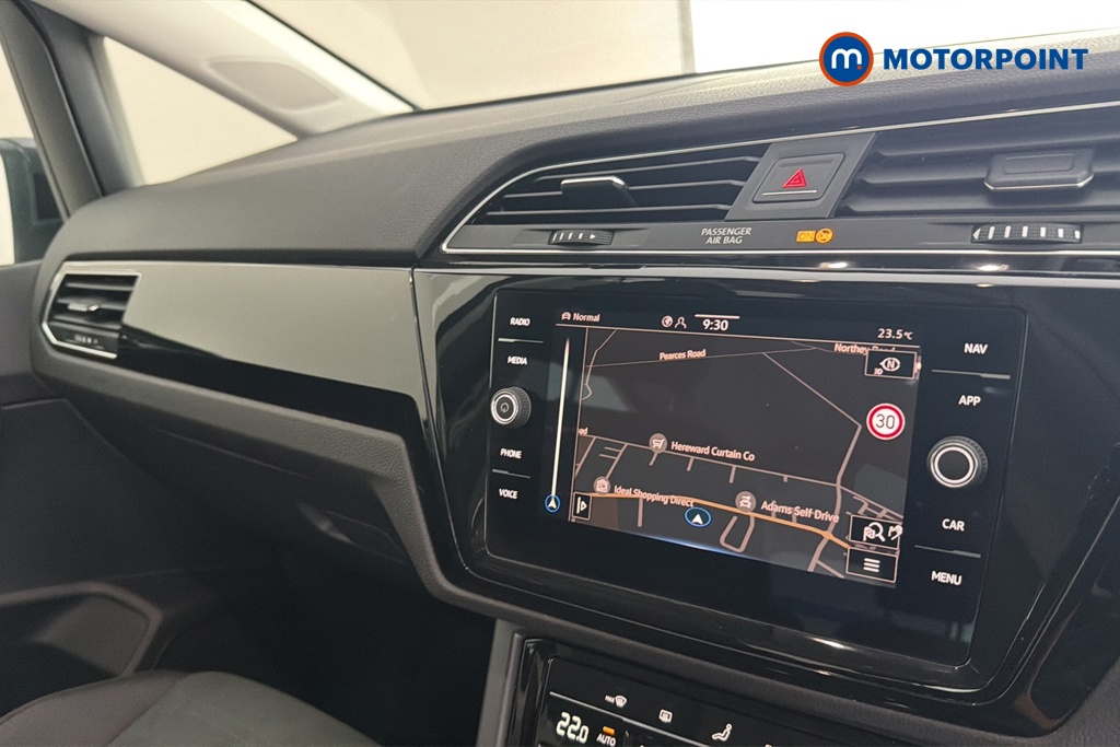 Volkswagen Touran SEL Automatic Petrol People Carrier - Stock Number (1663446) - 9th supplementary image
