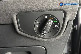 Volkswagen Touran SEL Automatic Petrol People Carrier - Stock Number (1663446) - 11th supplementary image