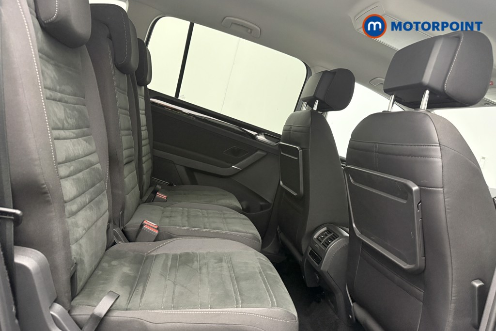 Volkswagen Touran SEL Automatic Petrol People Carrier - Stock Number (1663454) - 9th supplementary image