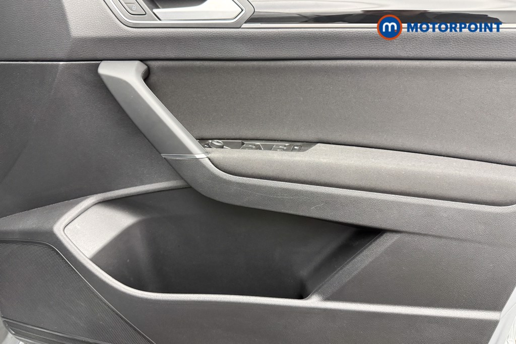 Volkswagen Touran SEL Automatic Petrol People Carrier - Stock Number (1663454) - 19th supplementary image