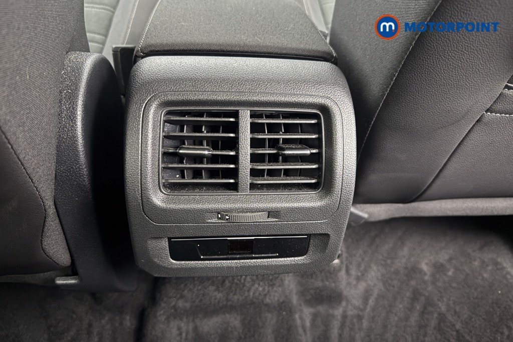 Volkswagen Touran SEL Automatic Petrol People Carrier - Stock Number (1663454) - 21st supplementary image