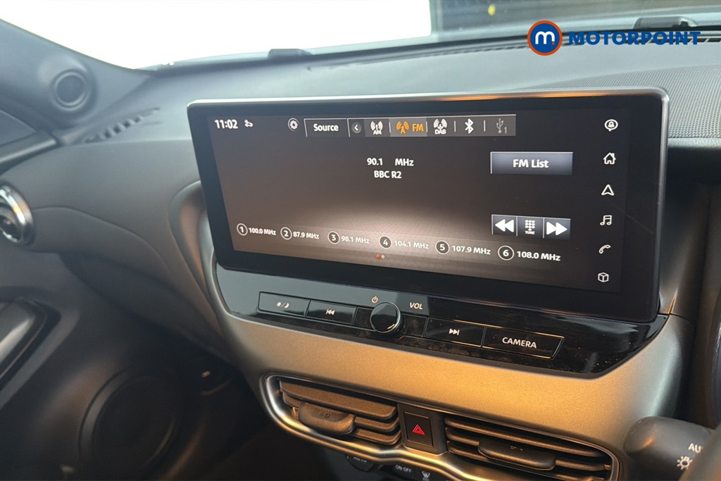 Nissan Juke N-Connecta Manual Petrol SUV - Stock Number (1663464) - 8th supplementary image