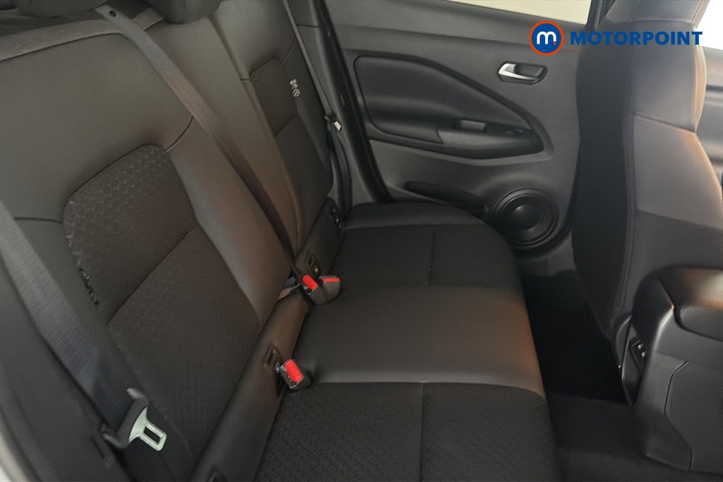 Nissan Juke N-Connecta Manual Petrol SUV - Stock Number (1663464) - 25th supplementary image