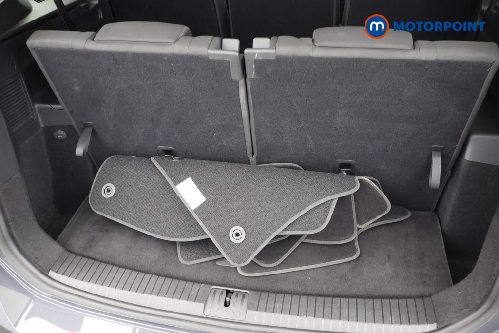 Volkswagen Touran SEL Automatic Petrol People Carrier - Stock Number (1663465) - 25th supplementary image