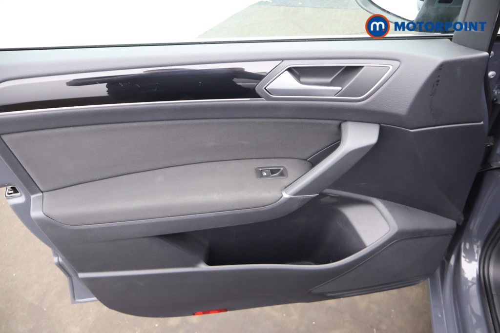 Volkswagen Touran SEL Automatic Petrol People Carrier - Stock Number (1663465) - 28th supplementary image