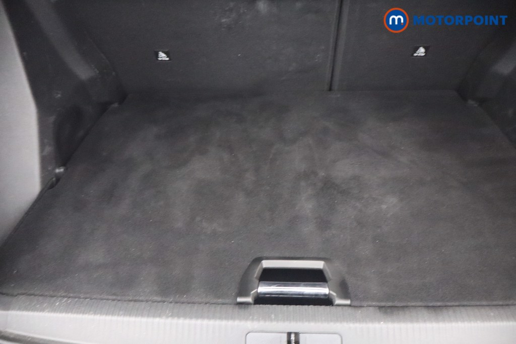 Peugeot 2008 Allure Premium-Plus Manual Petrol SUV - Stock Number (1664048) - 5th supplementary image