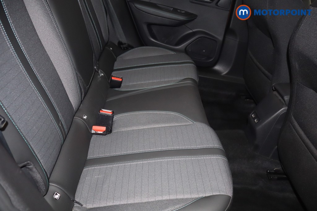 Peugeot 2008 Allure Premium-Plus Manual Petrol SUV - Stock Number (1664048) - 7th supplementary image